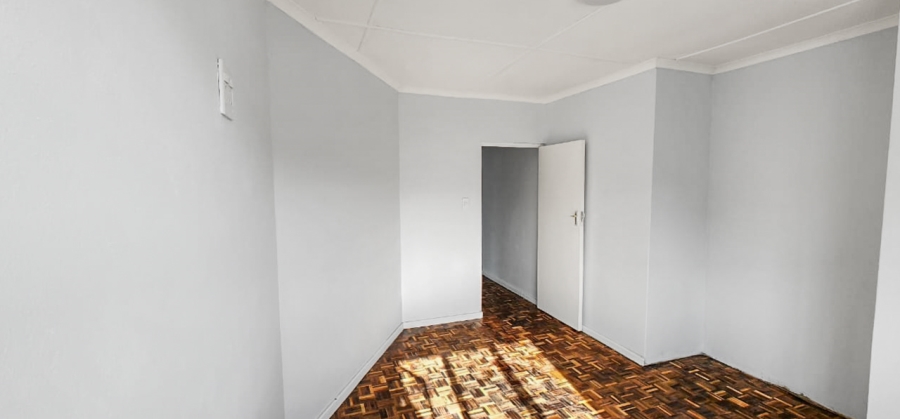 6 Bedroom Property for Sale in Cambridge Eastern Cape